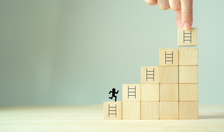 Amaca ulaşmak için…