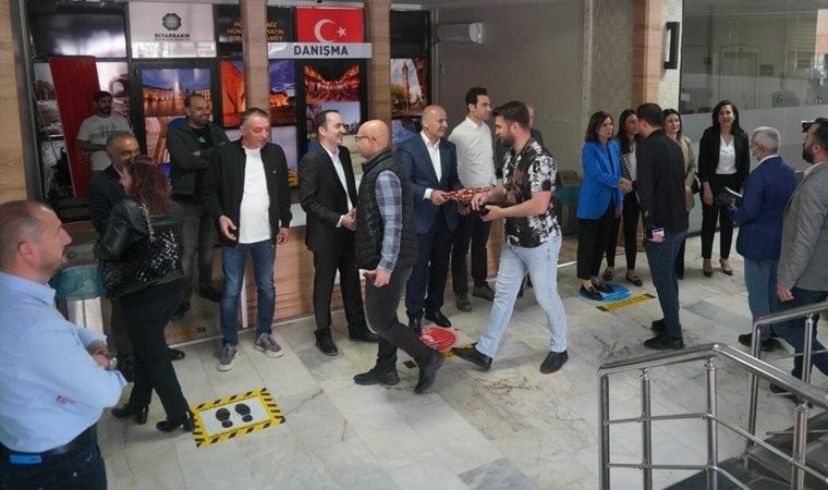 Diyarbakır’da 5 yıl sonra kayyumsuz ilk mesai başladı