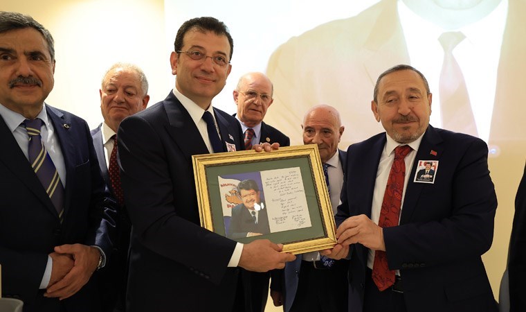 İmamoğlu, Turgut Özal’ı anma programına katıldı
