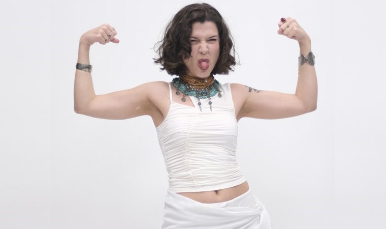 Lâl İlhan, müziğini anlattı: Sanat sorgulamalı