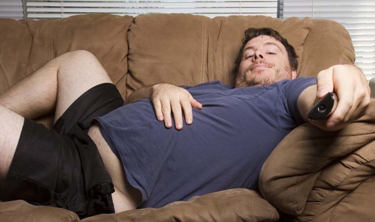 Son derece tembel koca olan 4 burç: Bu burçların uyuşukluğu çekilmiyor