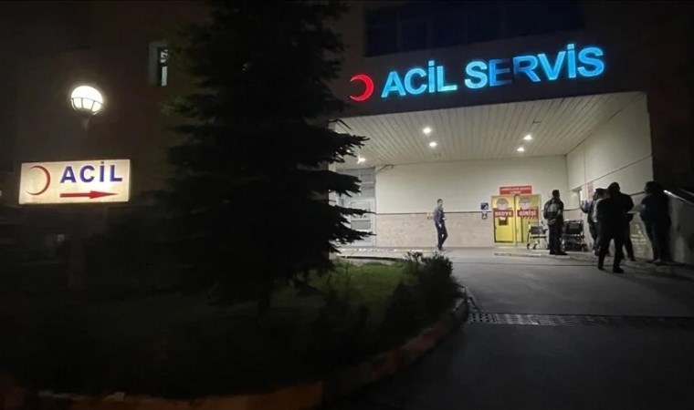 Ardahan’da 25 lise öğrencisi gıda zehirlemesi şüphesiyle hastaneye başvurdu