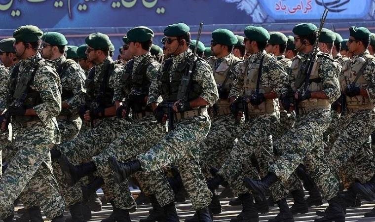 İran Devrim Muhafızları Ordusu’ndan İsrail’e: Pişman edici bir yanıt vereceğiz