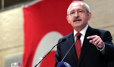 Kılıçdaroğlu’ndan ‘Van’ tepkisi: ‘BOP Eşbaşkanı ateşle oynuyorsun. Çocuklarının ve Van halkının yüzüne bakabilme fırsatını kaçırma’ – Son Dakika Siyaset Haberleri | Cumhuriyet