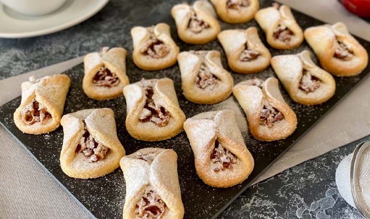 Hem pratik hem lezzetli: Elmalı kurabiye nasıl yapılır?