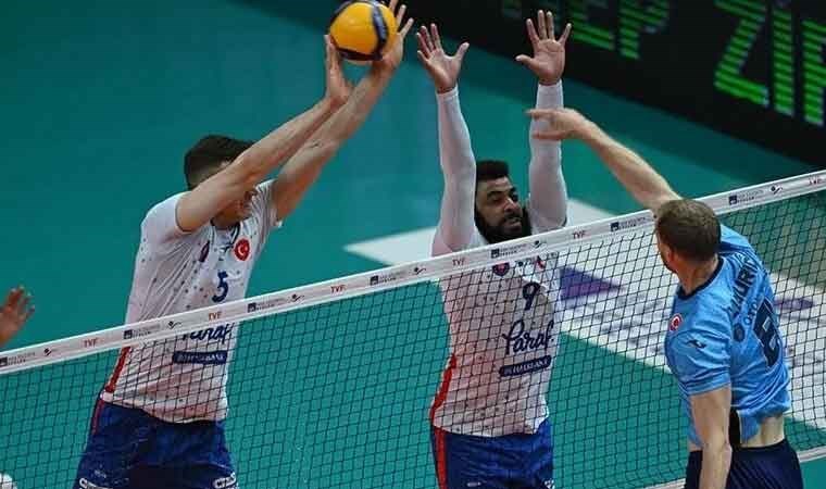 AXA Sigorta Efeler Ligi’nde şampiyon Halkbank