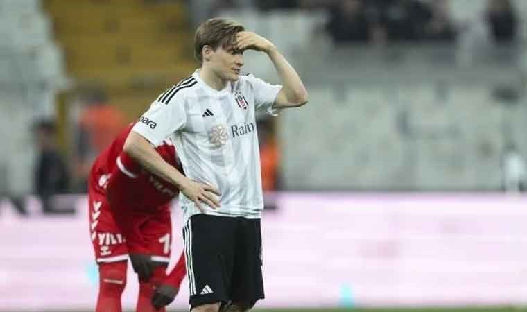 Beşiktaş’a derbi öncesi Svensson’dan kötü haber!