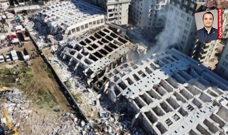 Binası yıkıldı, kendisini övdü: Yine depremi suçladılar!