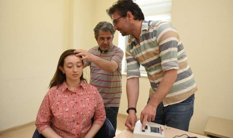 Nörolojik hastalıkları elektrik uyarısıyla tedavi eden cihaz geliştirildi