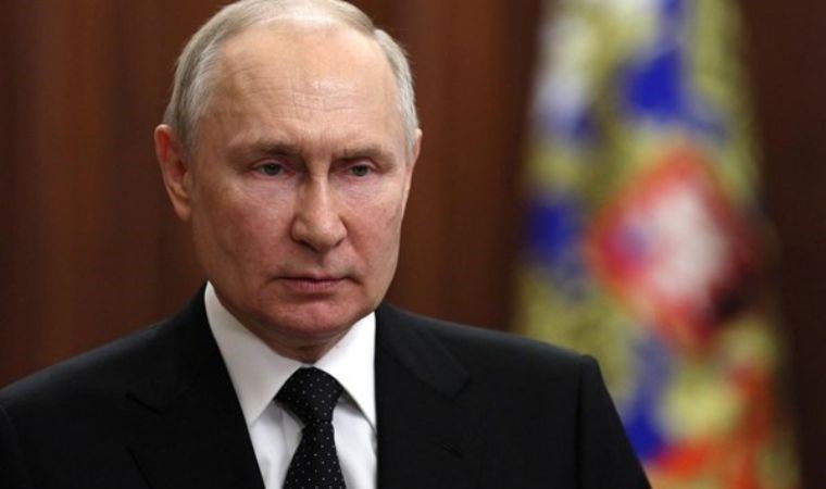 Putin’den çarpıcı açıklama: “Askerlerimizin üstünde sinek gibi insansız hava araçları uçuyor”
