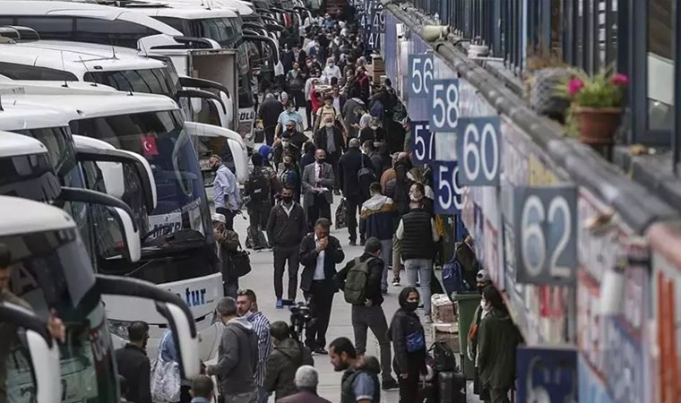 Tavan yapan otobüs fiyatları isyan ettirdi: ‘8 aydır gidemiyorum’