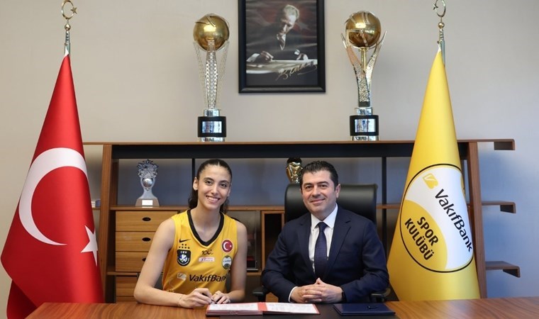 VakıfBank, Deniz Uyanık’ı kadrosuna kattı!