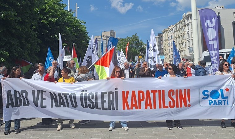 SOL Parti İstanbul’da sahaya indi: ‘Kahrolsun emperyalizm, yaşasın tam bağımsız Türkiye!’