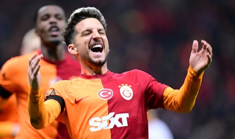 Galatasaray’da Dries Mertens’ten sözleşme sorusuna yanıt: ‘1 sene için gelmiştim ama…’