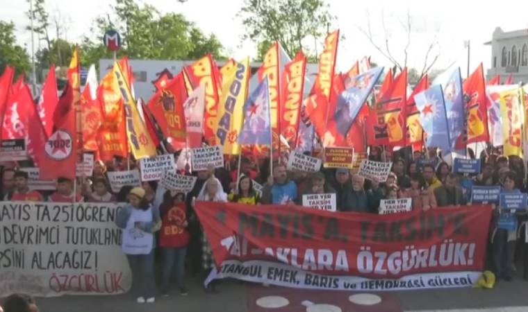 İstanbul’da Taksim’e yürümek isteyen 50 kişinin tutuklanmasına tepki: ‘Taksim’i de arkadaşlarımızı da alacağız’