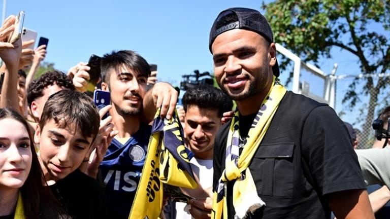 Fenerbahçe, En-Nesyri’nin Transferini Resmen Duyurdu