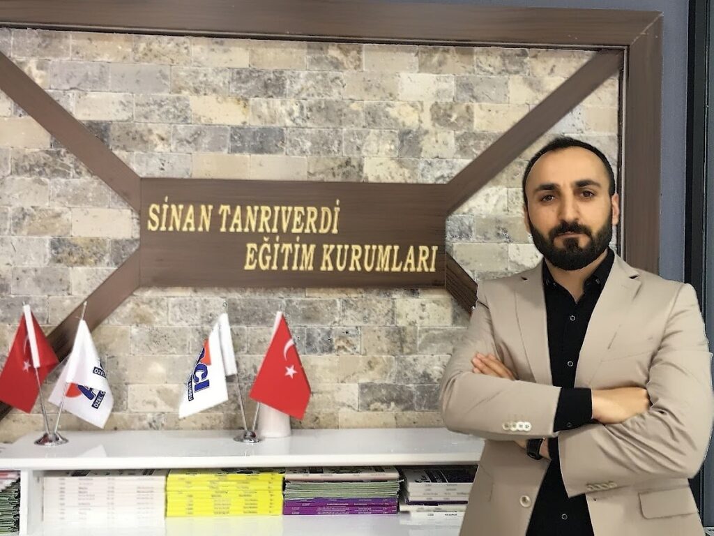 Kayaşehir'de Sinan Tanrıverdi Eğitim Kurumları ile AYT'ye Hazırlanın