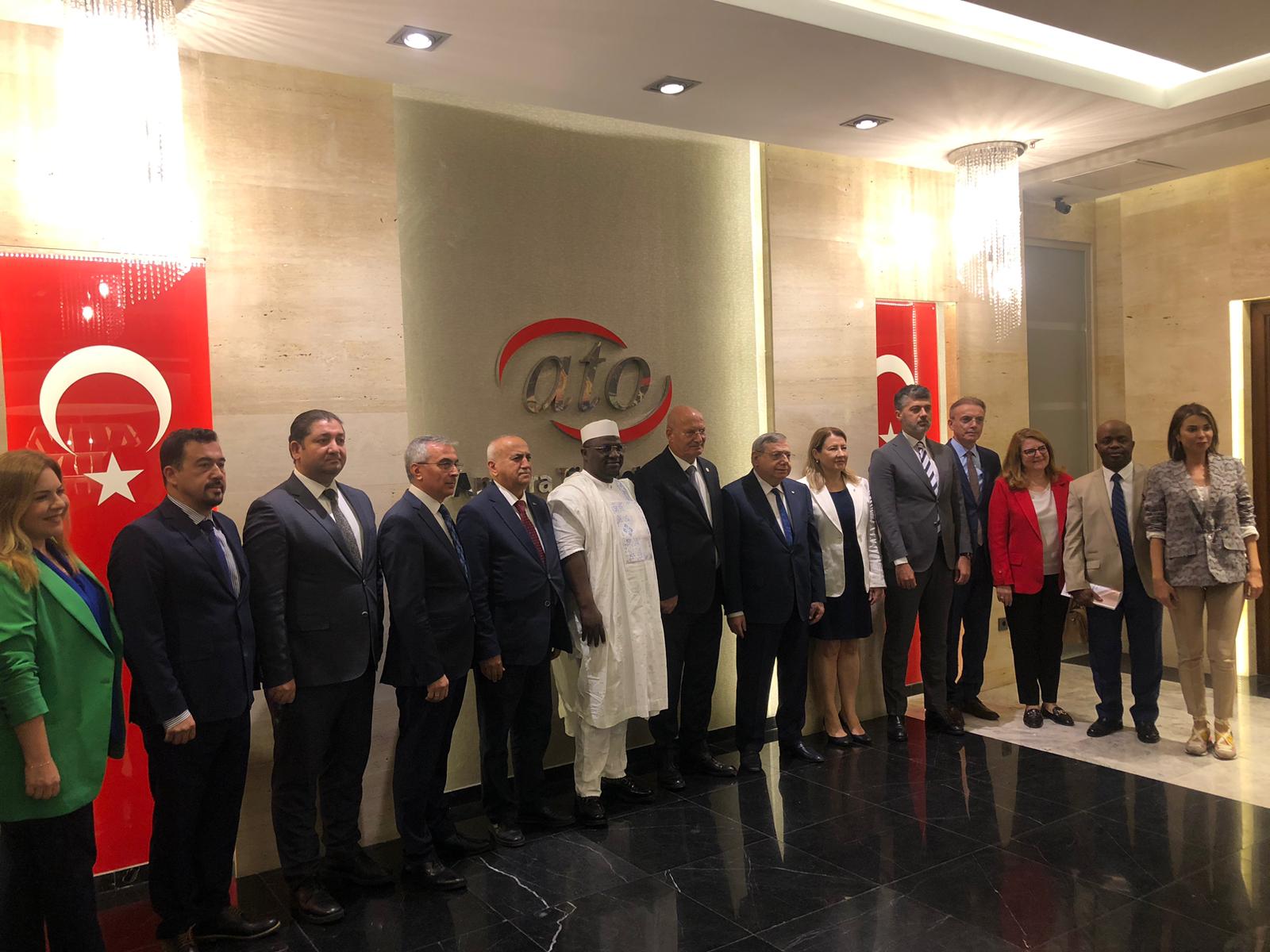 Dr. Afız Oluwatoyın Ogun: Nijerya’nın Endüstriyel İş Gücünün Güçlendirilmesi