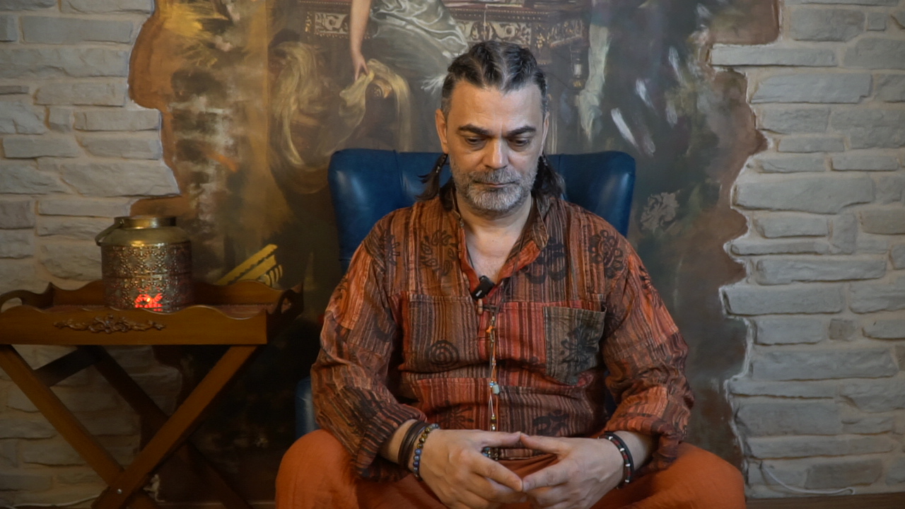 Adil Maviş ve Başarılarla Dolu Hayat Hikayesi