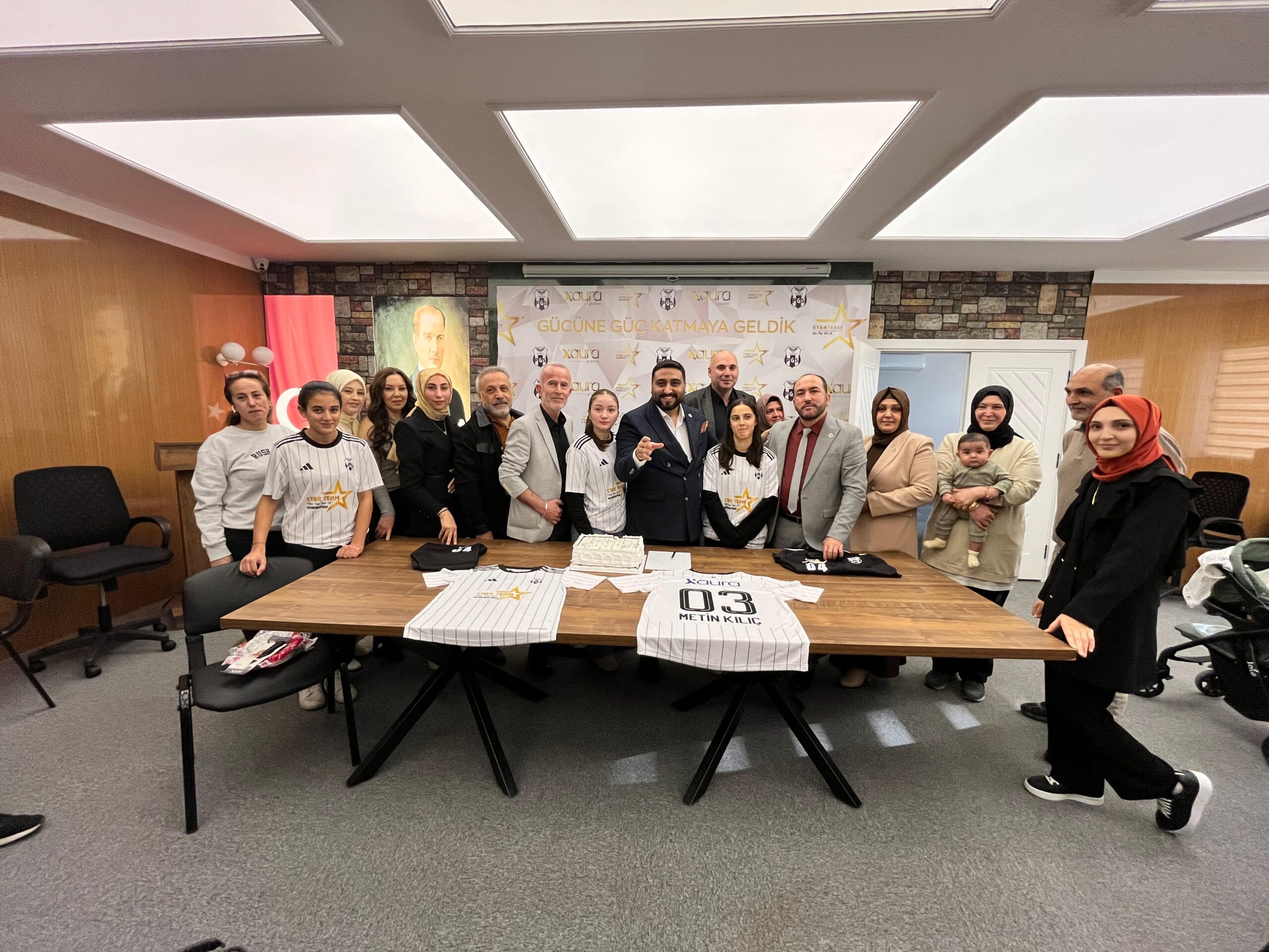 Metin Kılıç, Pendik Güven Spor Kulübü Kadın Futbol Takımı İçin Star Team ve Xaura İle Güçlü Bir Ortaklık Kuruyor