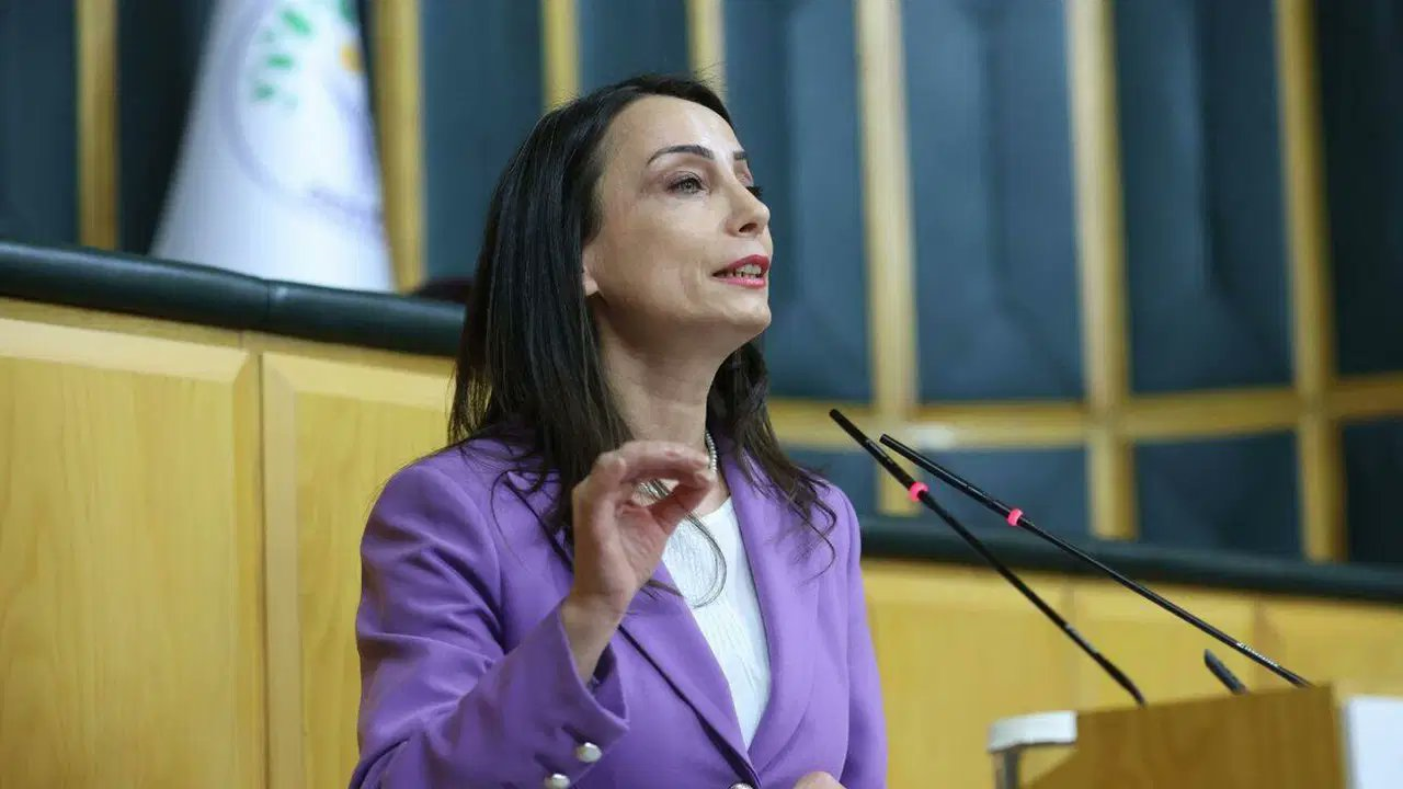 Tülay Hatimoğulları’ndan “AKP-MHP-DEM ittifakı” iddialarına sert yanıt!