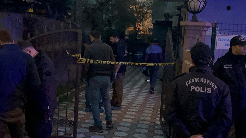 Apartman Girişinde Silahlı Saldırı: Anne ve Oğlu Hayatını Kaybetti