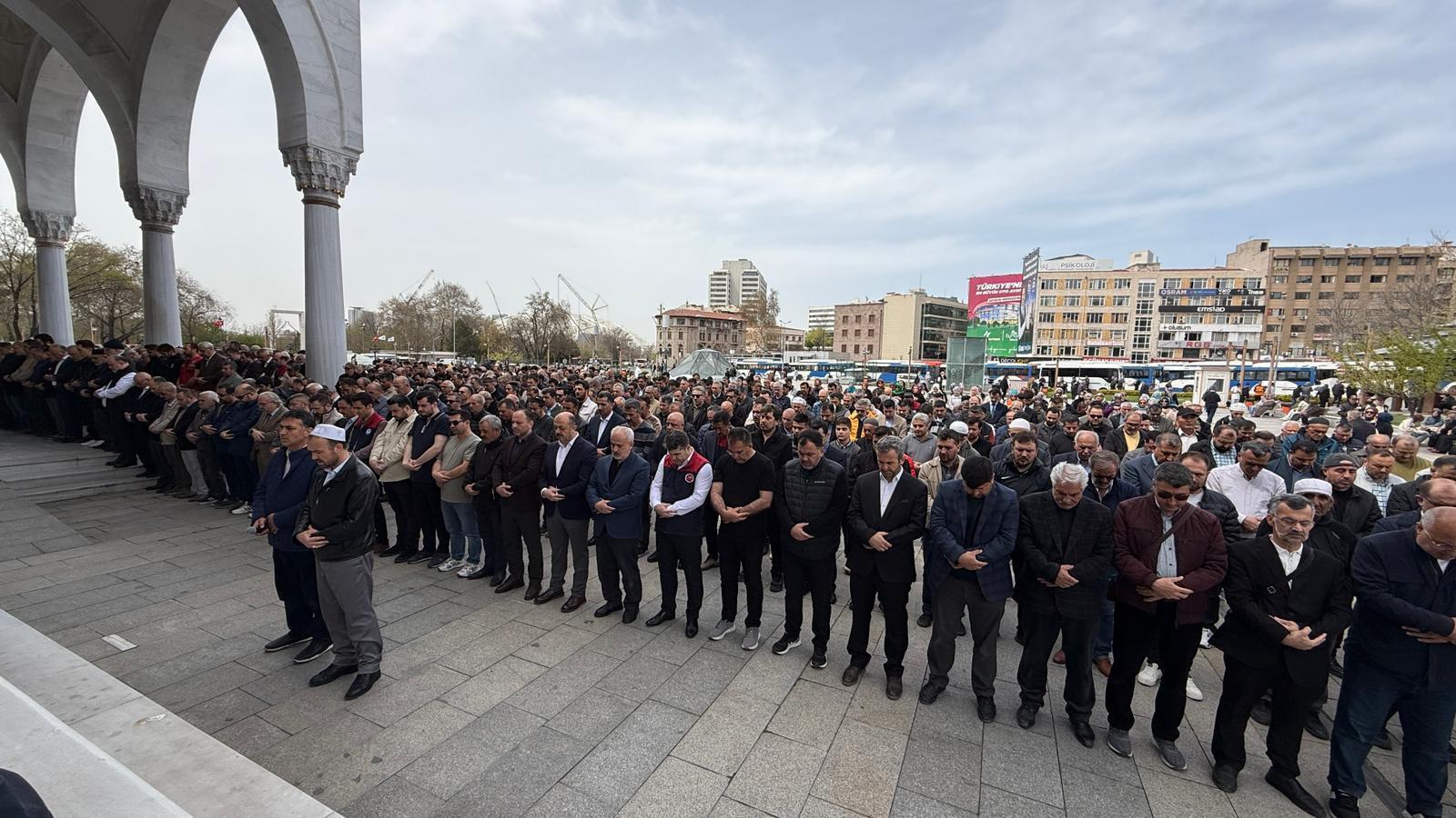 EĞİTİM CAMİASINDAN ‘MİLAT’ ÇIKIŞI: “ARTIK YETER, OKULLARDA GÜVENLİK İSTİYORUZ!”