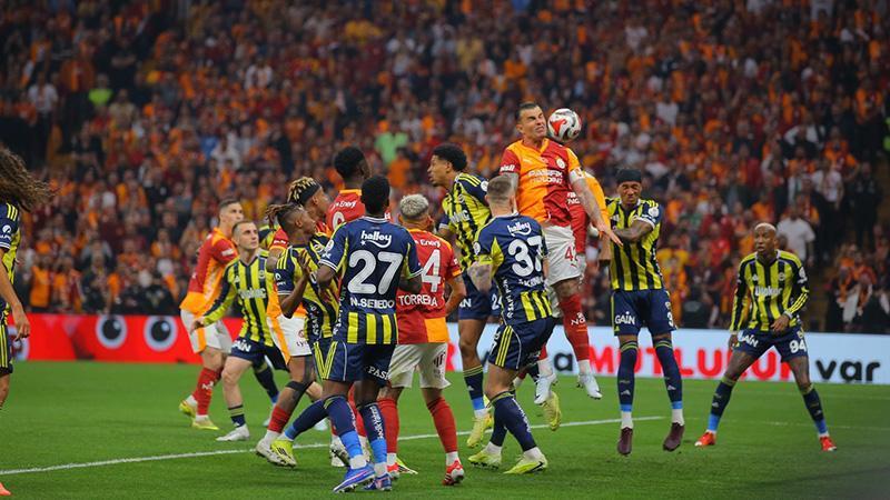 Derbide Farklı Sonuç: Galatasaray, Fenerbahçe’yi 3-0 Mağlup Etti