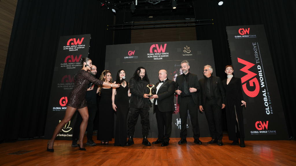 GLOBAL WORLD TÜRKİYE, ALTIN ZİRVE ÖDÜLLERİ’NDE ZİRVEDE