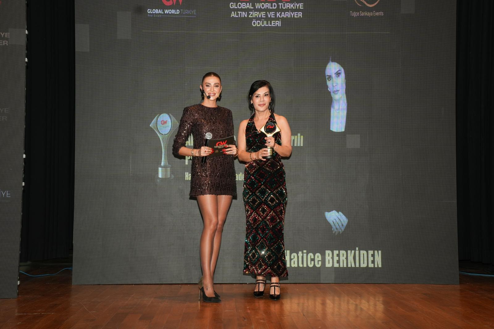 ULUSLARARASI PSİKOLOJİ BAŞARISI: HATİCE BERKİDEN ÖDÜLÜNÜ ALDI