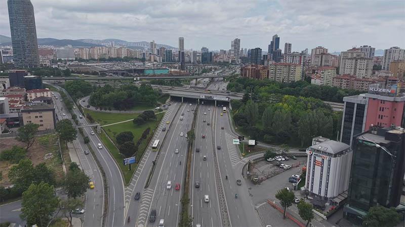 Bayram Tatiliyle İstanbul’da Trafik Yoğunluğu Düşüşe Geçti