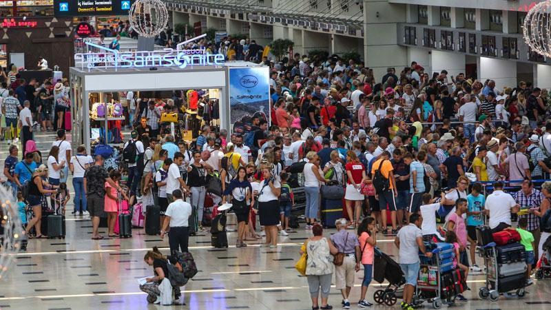 Antalya Turizminde 2026’ya Savaş Etkisi: 200 Bin Bayram Turisti Bekleniyor