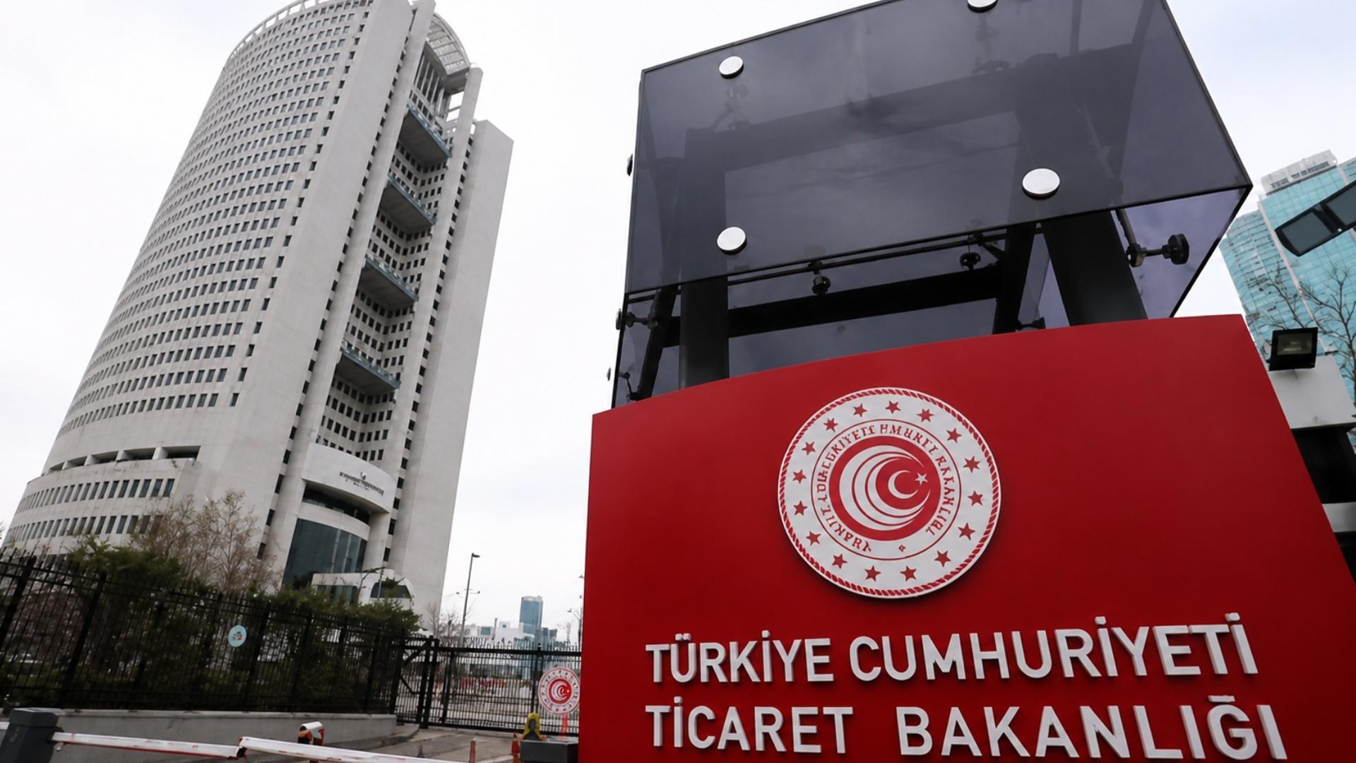 Ticaret Bakanlığı’ndan “Gümrüklerde Rekor” Açıklaması: Seyahat Konforu Zirveye Taşındı
