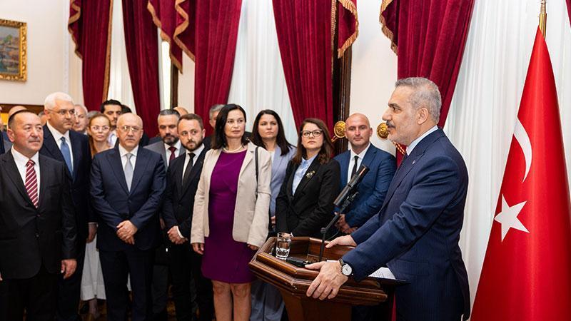 Hakan Fidan, Sofya’da Türk İş İnsanları ve Soydaşlarla Buluştu