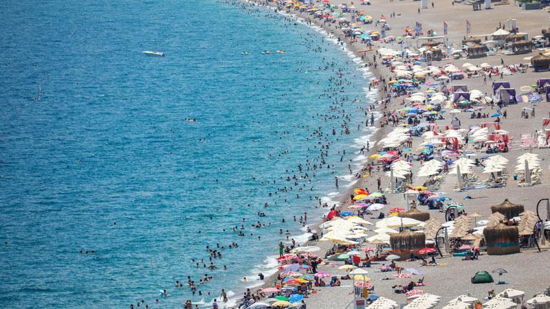 Antalya’da Turizm Sezonu Yoğunlaşıyor: 5 Ayda 40 Milyon Ziyaretçi Beklentisi