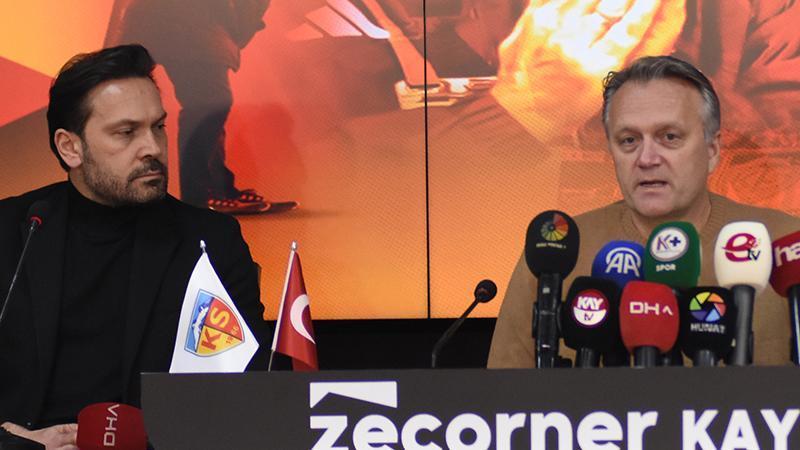 Kayserispor’da Teknik Direktör Krizi Sürüyor: 12 Sezonda 25 Değişiklik