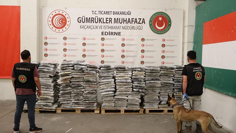 Gümrükte Zehir Tacirlerine Geçit Yok: 1 Milyar TL’lik Uyuşturucu Ele Geçirildi