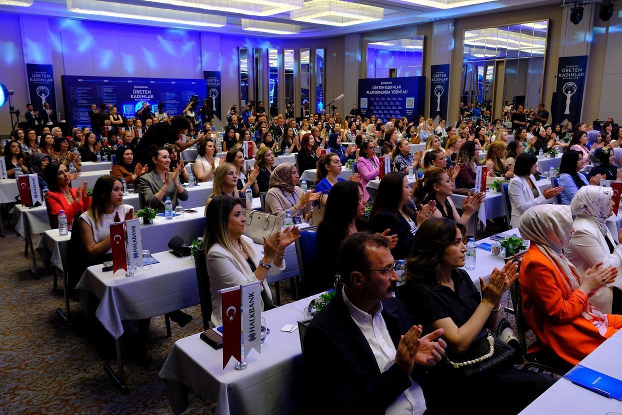 Halkbank Kadın Girişimcilerin Yanında: 280 Bin Kadına 140 Milyar TL Destek