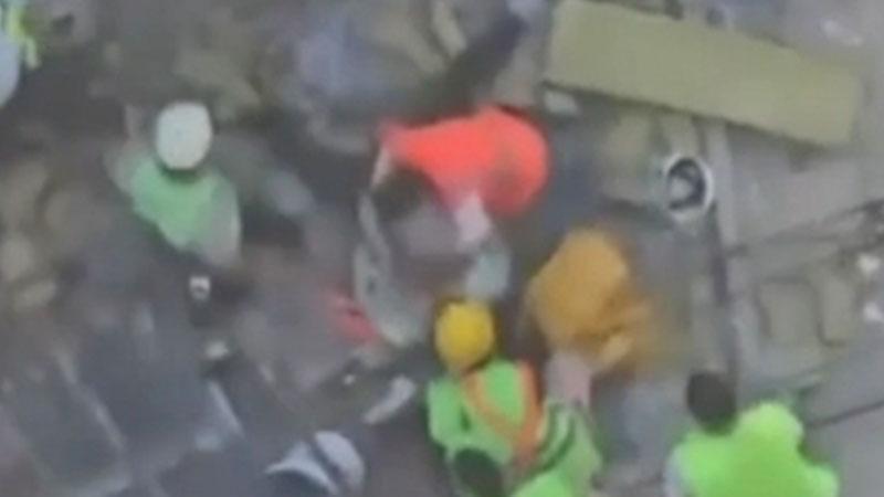 Beylikdüzü’nde iş kazası: İskeleden düşen işçi hastanede hayatını kaybetti