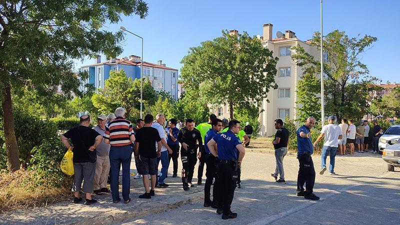 Komşu kavgası kanlı bitti! Emekli polis ateş açtı, 3 kişi yaralandı
