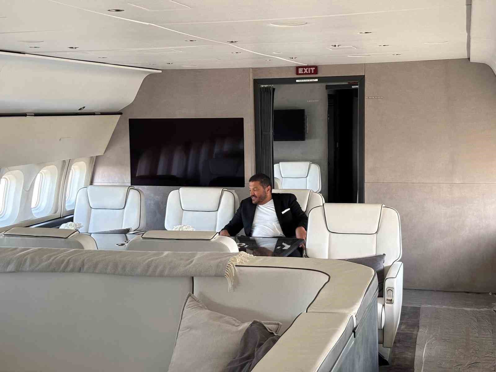 Uğur Akkuş ve Murat Akkuş Dünya Gündemindeki 75 Milyon Dolarlık Jet Anlaşmasıyla Konuşuluyor