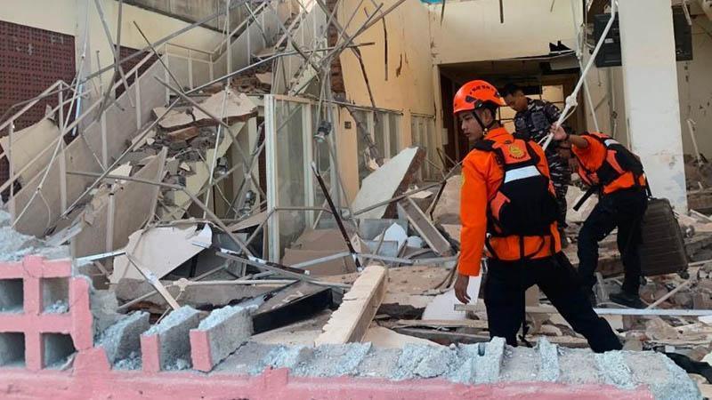 Endonezya’daki depremde can kaybı 103’e yükseldi