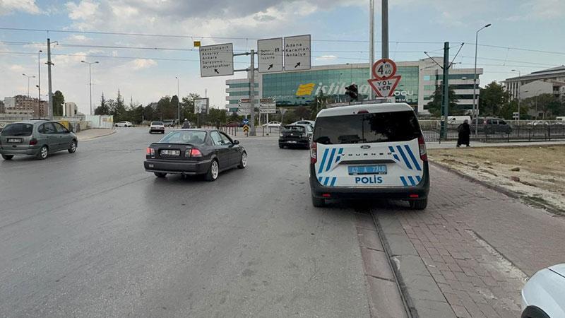 Konya’da kıskançlık kavgası: Falçatayla yaralayıp kaçtı
