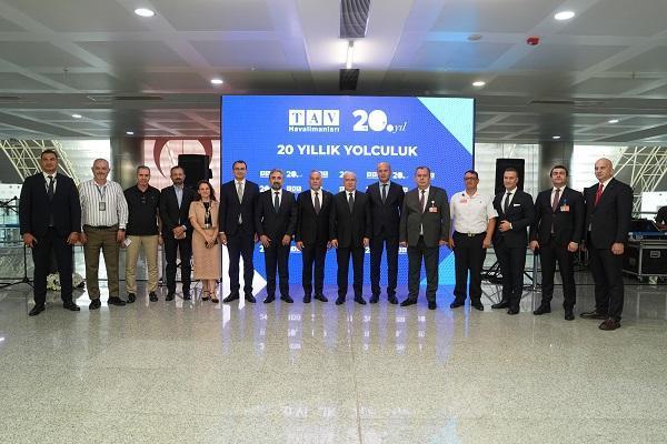 TAV Havalimanları, İzmir Adnan Menderes’te 20’nci yılını kutluyor