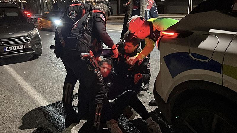 Polisten kaçan ehliyetsiz sürücüye 335 bin lira ceza: “Dershane param gidecek” diyerek ağladı